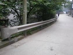 克孜勒蘇道路安全守護者 錦澤防撞護欄板的標準應用與價值